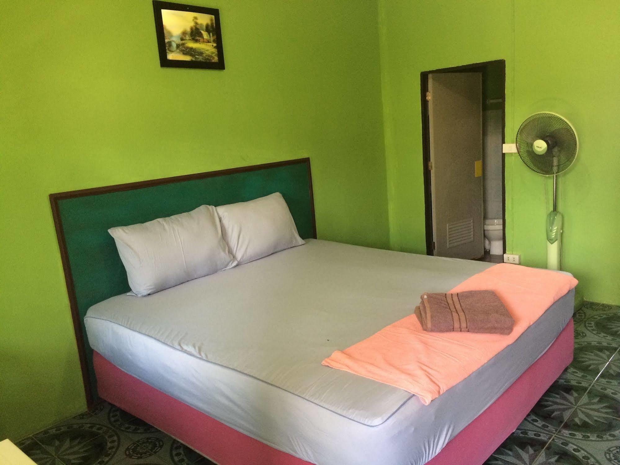 Abc Bungalow Baan Tai Luaran gambar